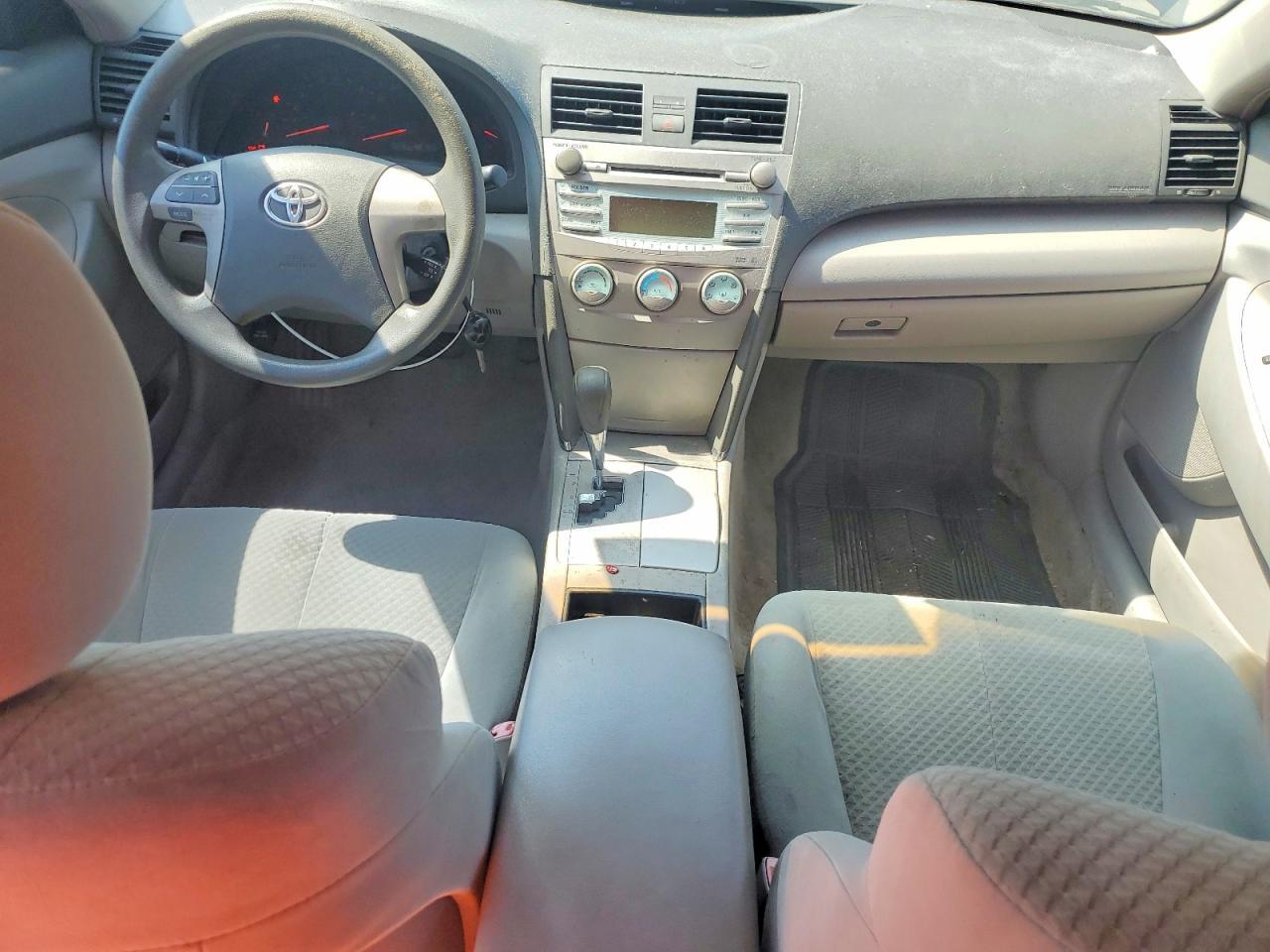 2007 TOYOTA CAMRY LE V6 — Фото 8 из 12