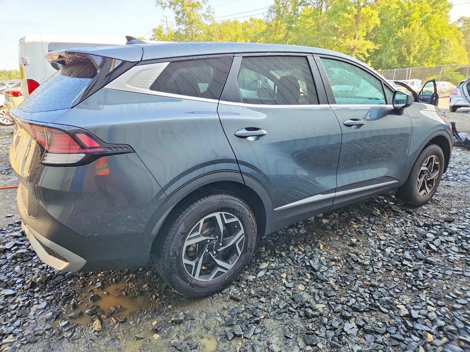 2024 KIA SPORTAGE LX — Фото 3 из 13