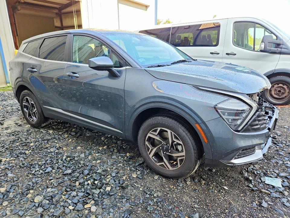 2024 KIA SPORTAGE LX — Фото 4 из 13