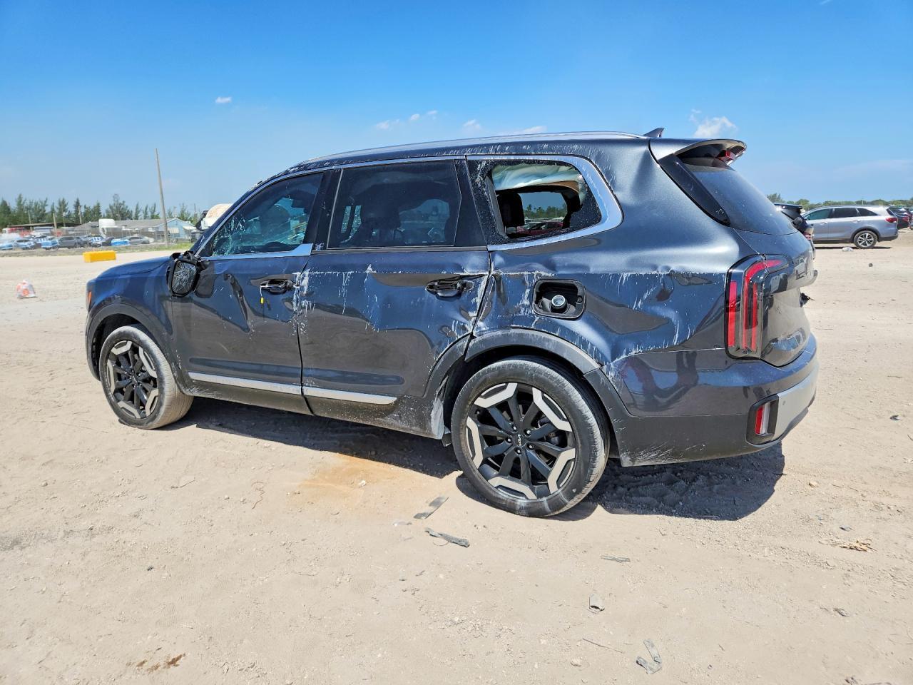 2024 KIA TELLURIDE EX — Фото 2 из 14