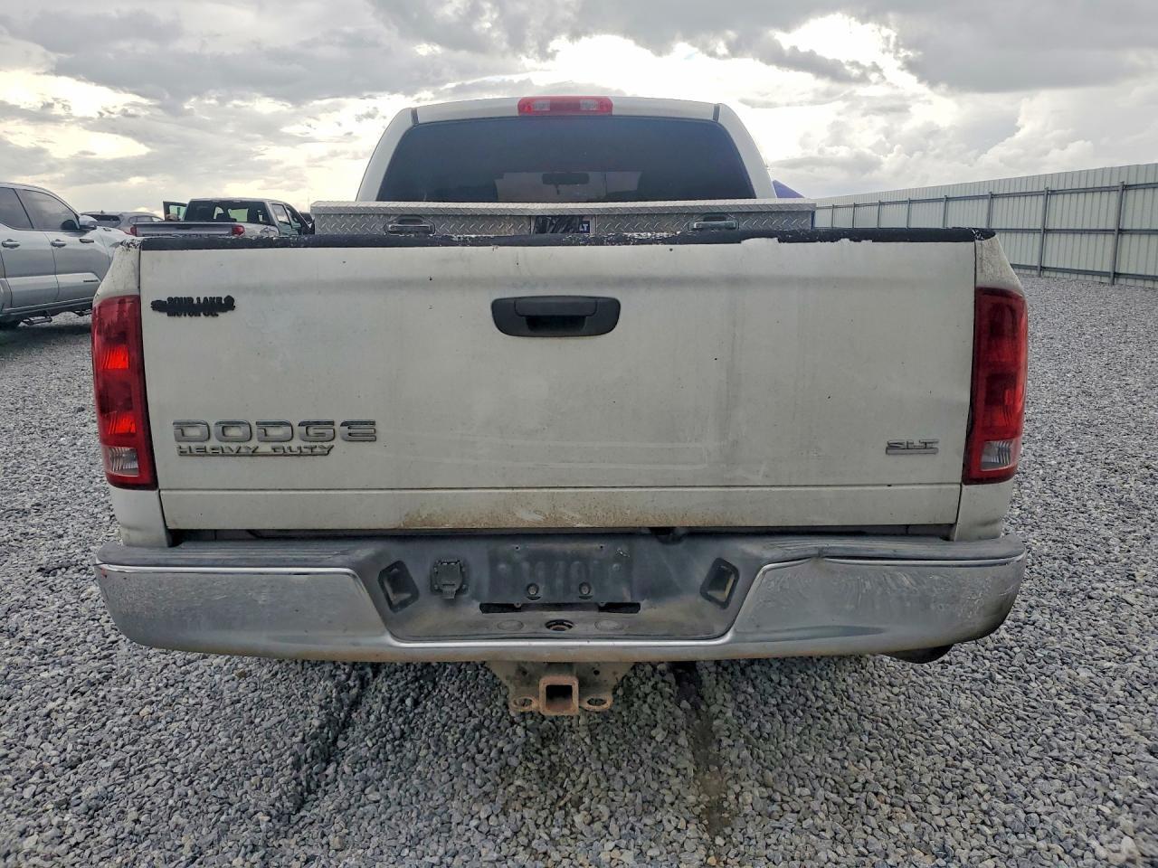 2003 DODGE RAM 3500 ST — Фото 6 из 12