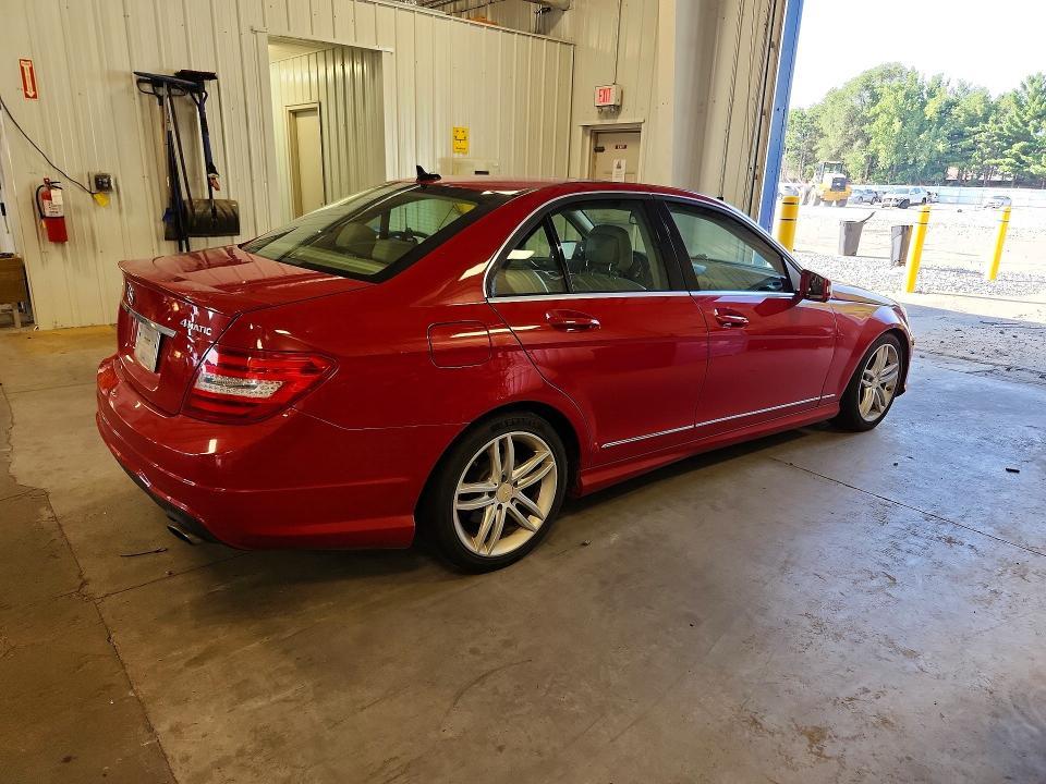 2012 MERCEDES-BENZ C 300 4MATIC — Фото 3 из 12
