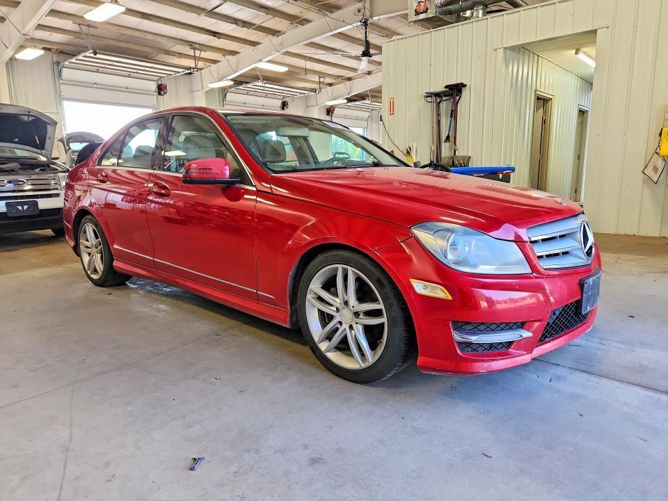 2012 MERCEDES-BENZ C 300 4MATIC — Фото 4 из 12