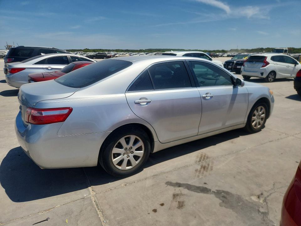 2007 TOYOTA CAMRY XLE V6 — Фото 3 из 12