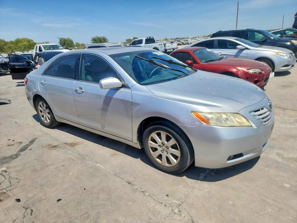 2007 TOYOTA CAMRY XLE V6 — Фото 4 из 12