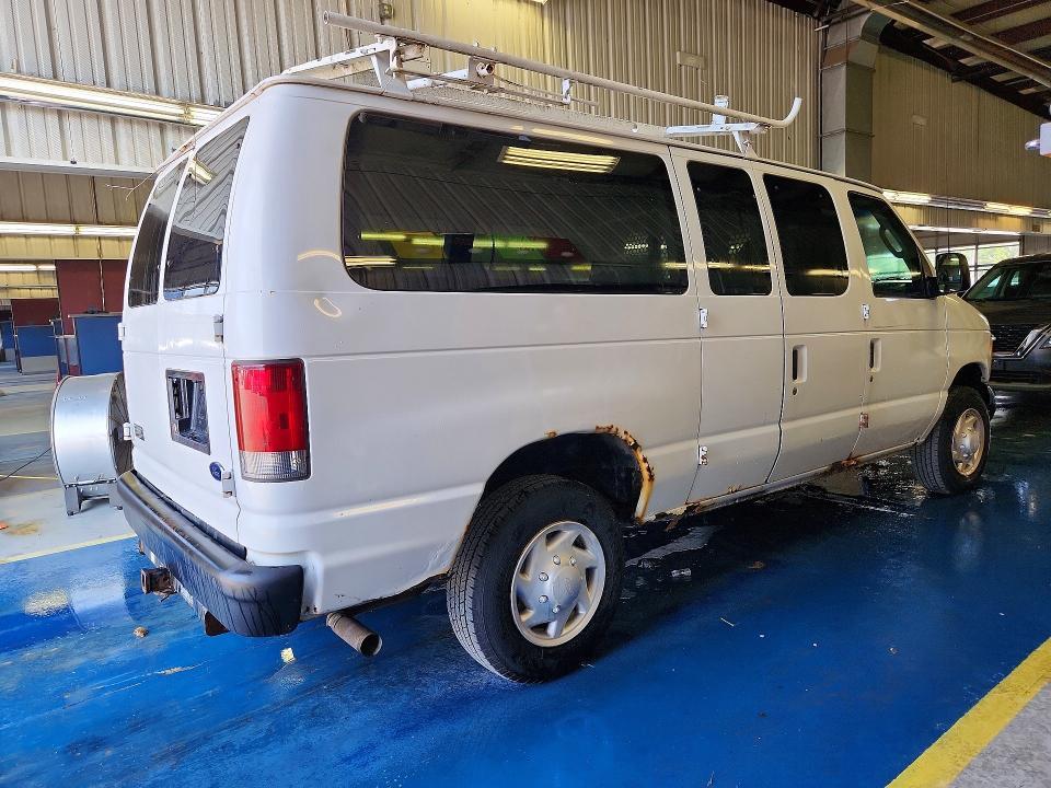 2003 FORD ECONOLINE E350 SUPER DUTY WAGON — Фото 3 из 12