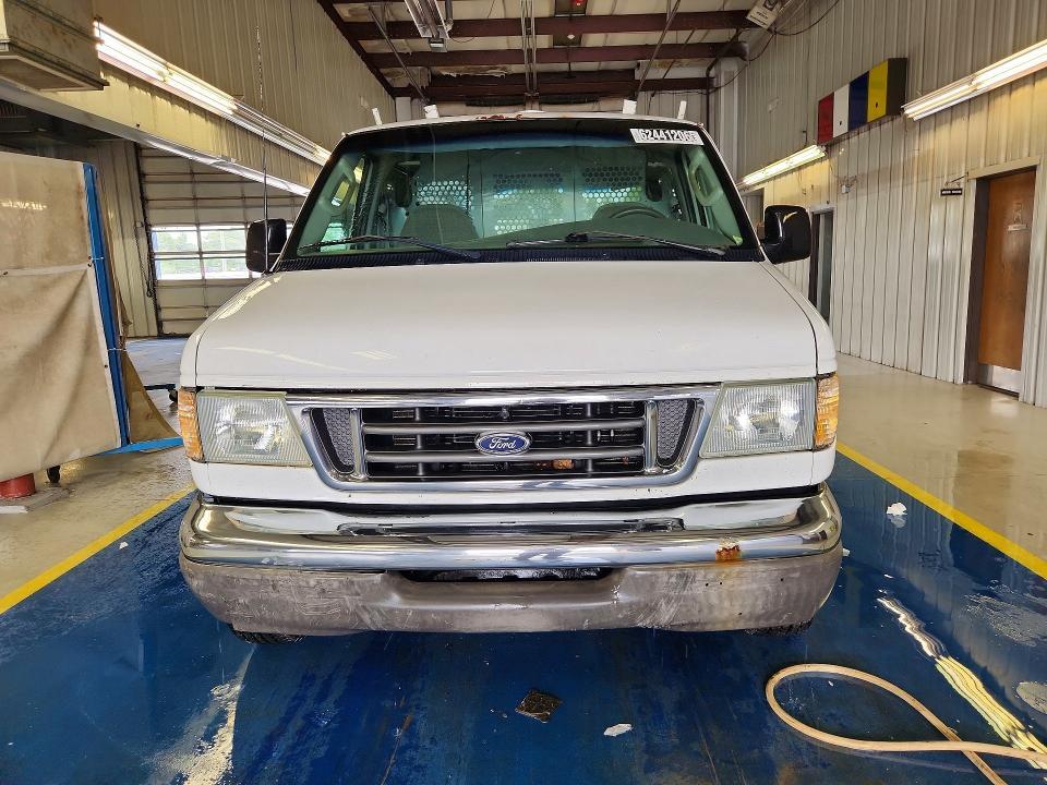 2003 FORD ECONOLINE E350 SUPER DUTY WAGON — Фото 5 из 12