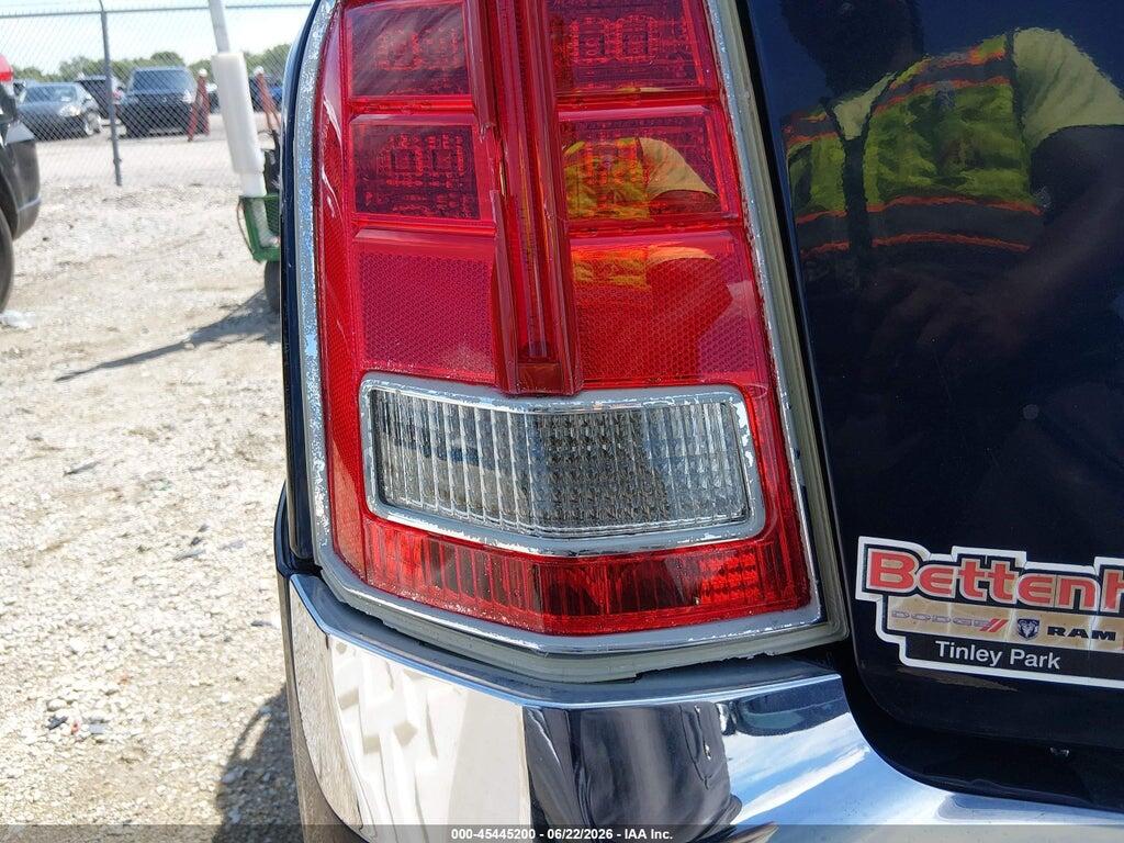 2C3CCAAG7CH312052 2012 CHRYSLER 300 photo no. 6