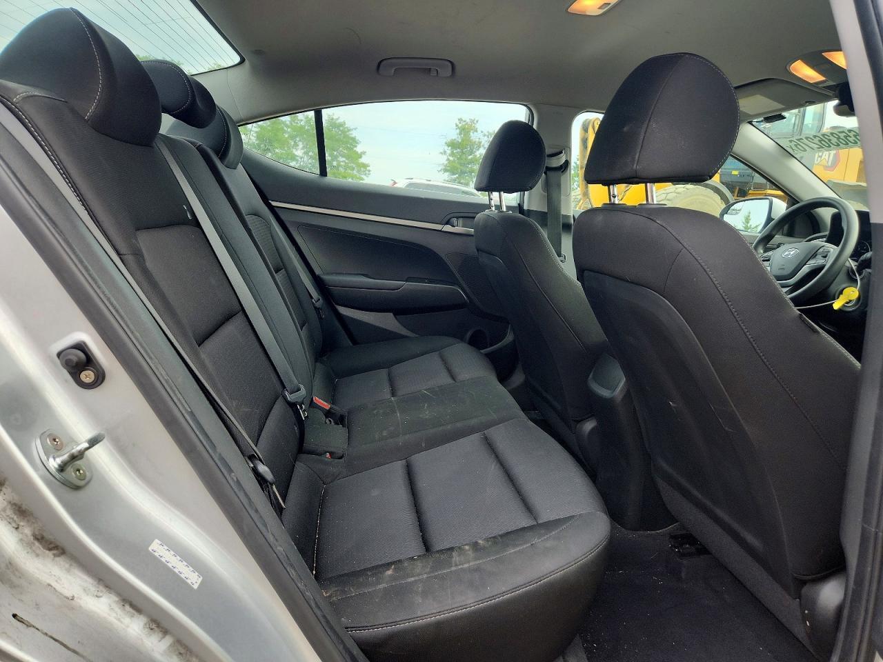 2018 HYUNDAI ELANTRA SE — Фото 10 из 13
