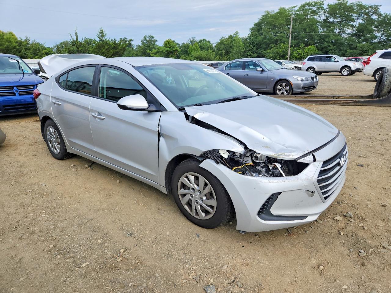 2018 HYUNDAI ELANTRA SE — Фото 4 из 13
