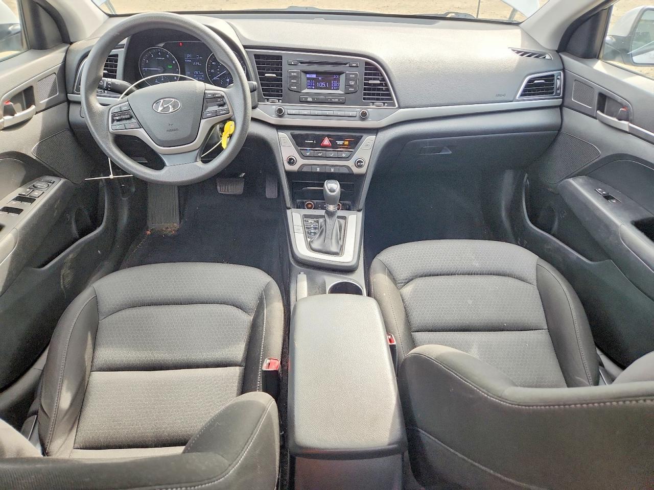 2018 HYUNDAI ELANTRA SE — Фото 8 из 13