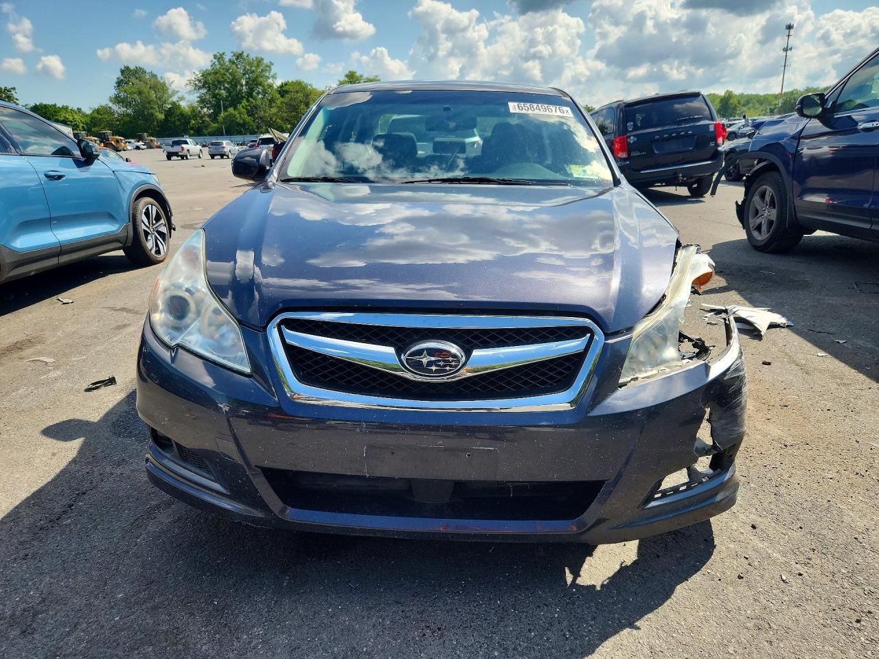 2012 SUBARU LEGACY — Фото 5 из 12