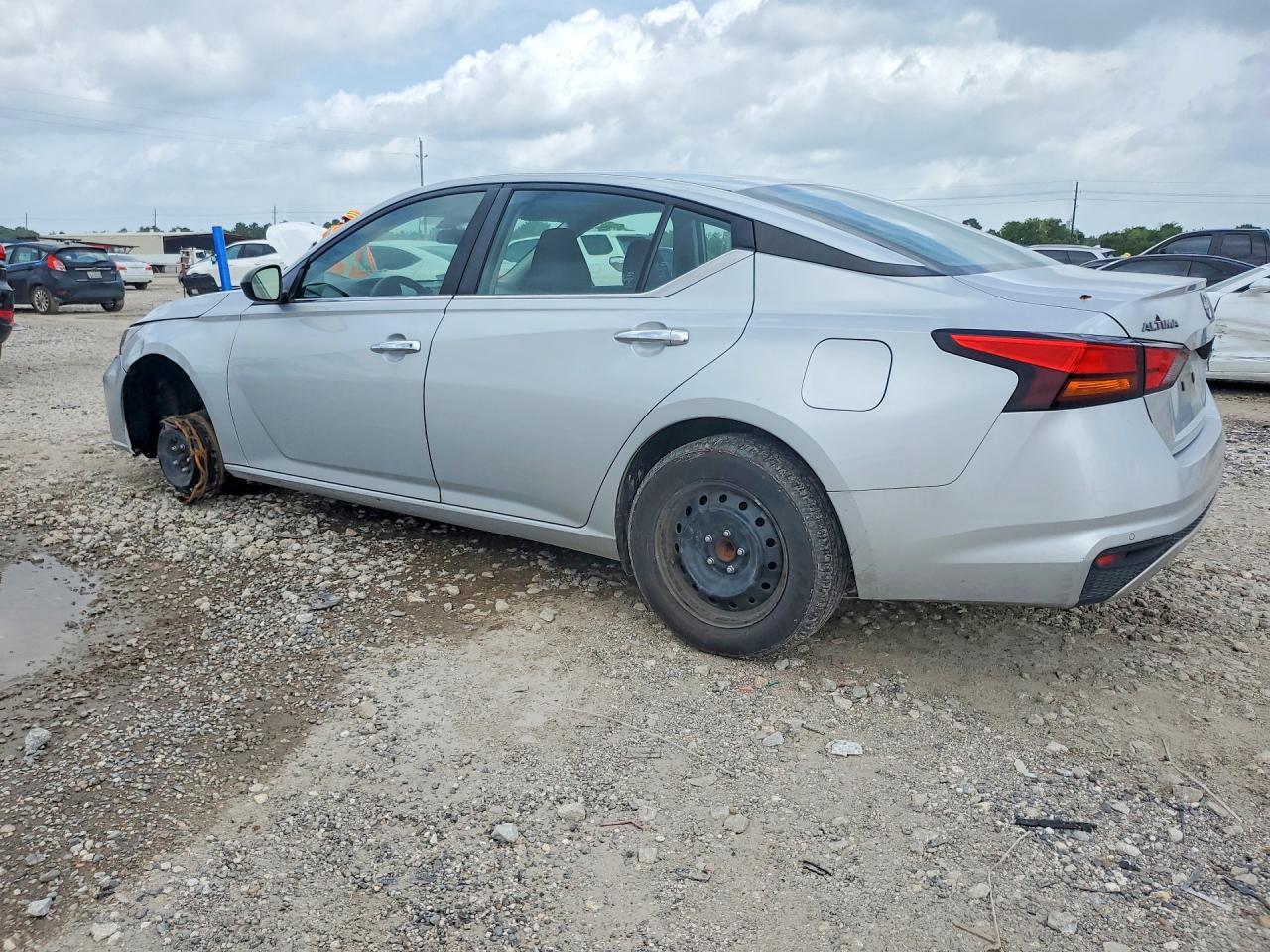 2024 NISSAN ALTIMA S — Фото 2 из 12
