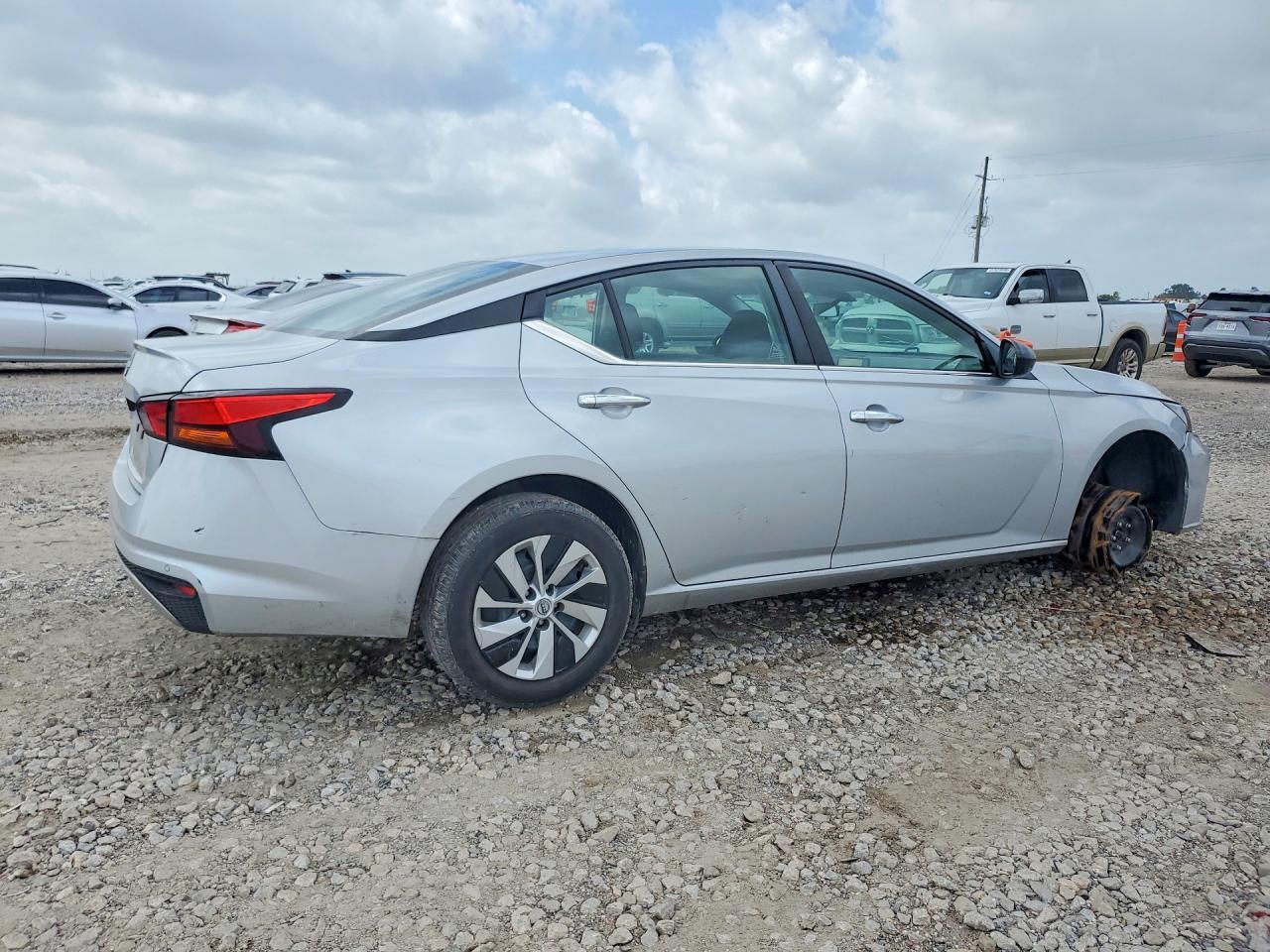 2024 NISSAN ALTIMA S — Фото 3 из 12