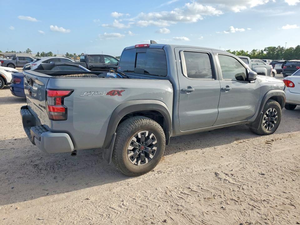 2024 NISSAN FRONTIER PRO-4X — Фото 3 из 12