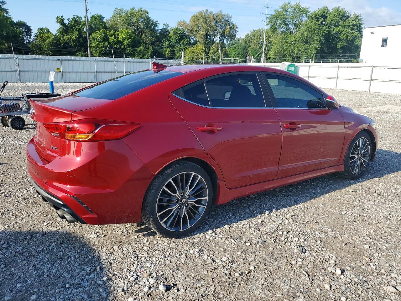 2018 HYUNDAI ELANTRA SPORT — Фото 3 из 12