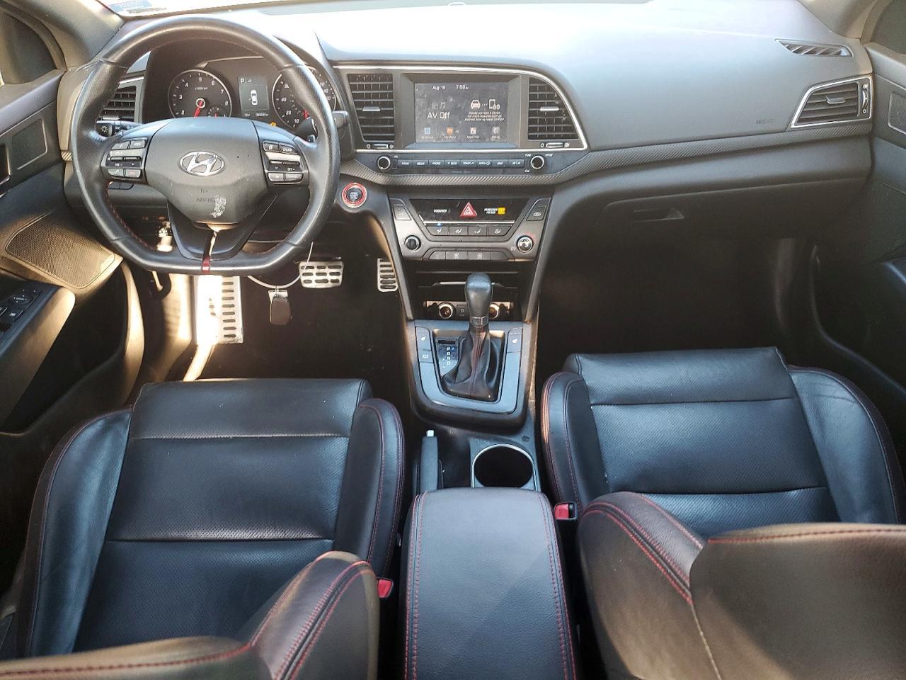 2018 HYUNDAI ELANTRA SPORT — Фото 8 из 12