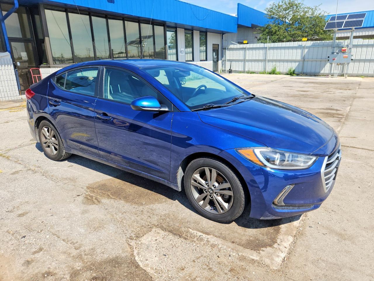 2018 HYUNDAI ELANTRA VALUE EDITION — Фото 4 из 12