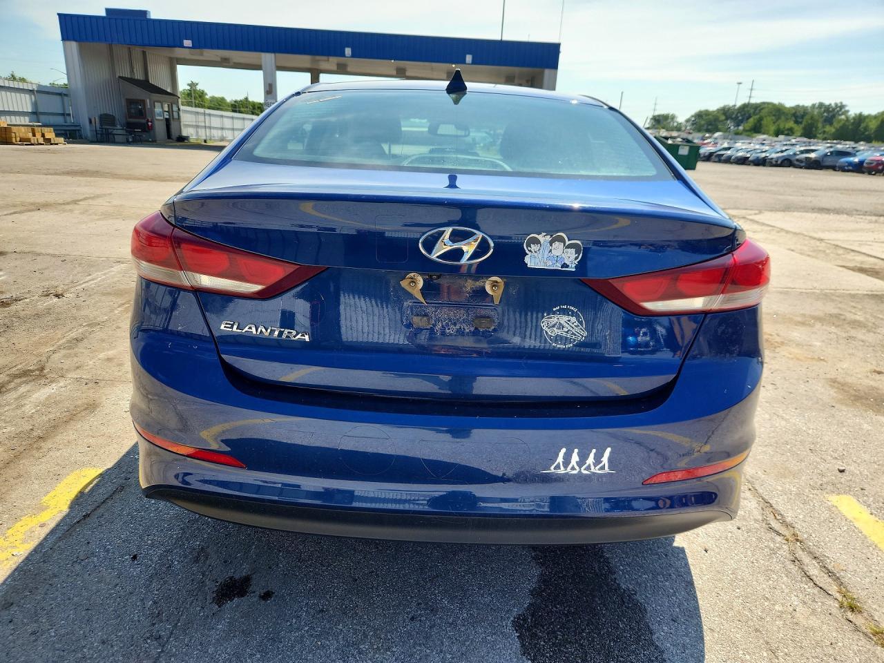 2018 HYUNDAI ELANTRA VALUE EDITION — Фото 6 из 12