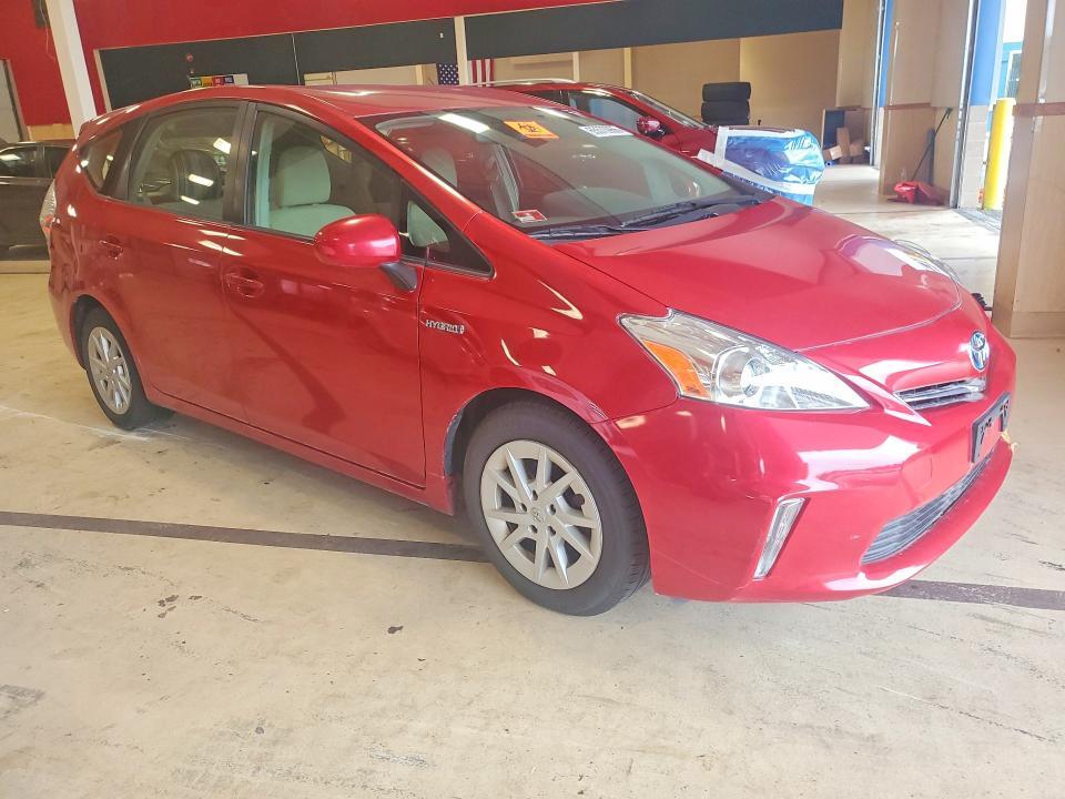 2012 TOYOTA PRIUS V TWO — Фото 4 из 12