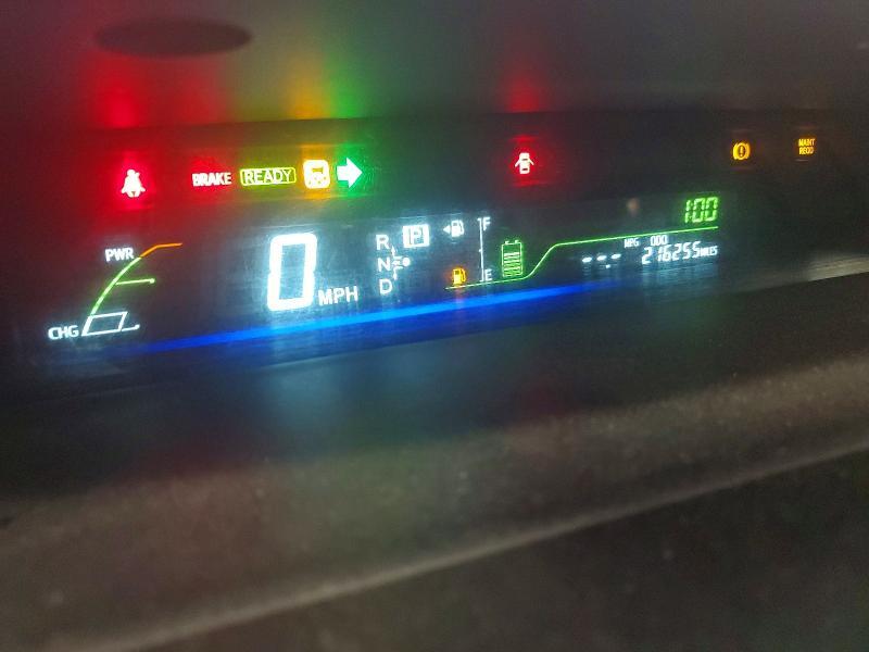 2012 TOYOTA PRIUS V TWO — Фото 9 из 12