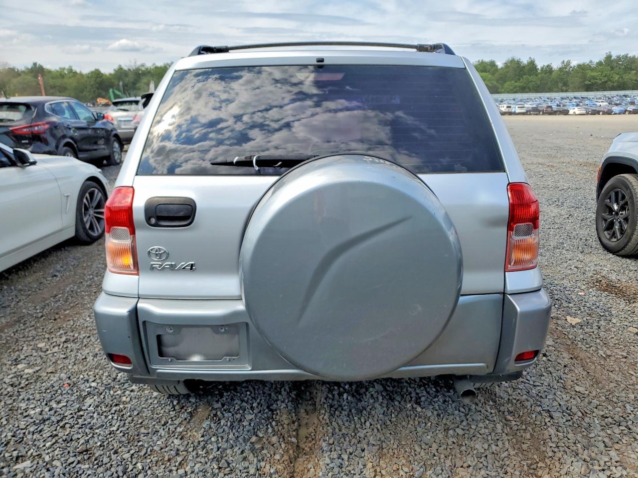 2003 TOYOTA RAV4 BASE — Фото 6 из 13