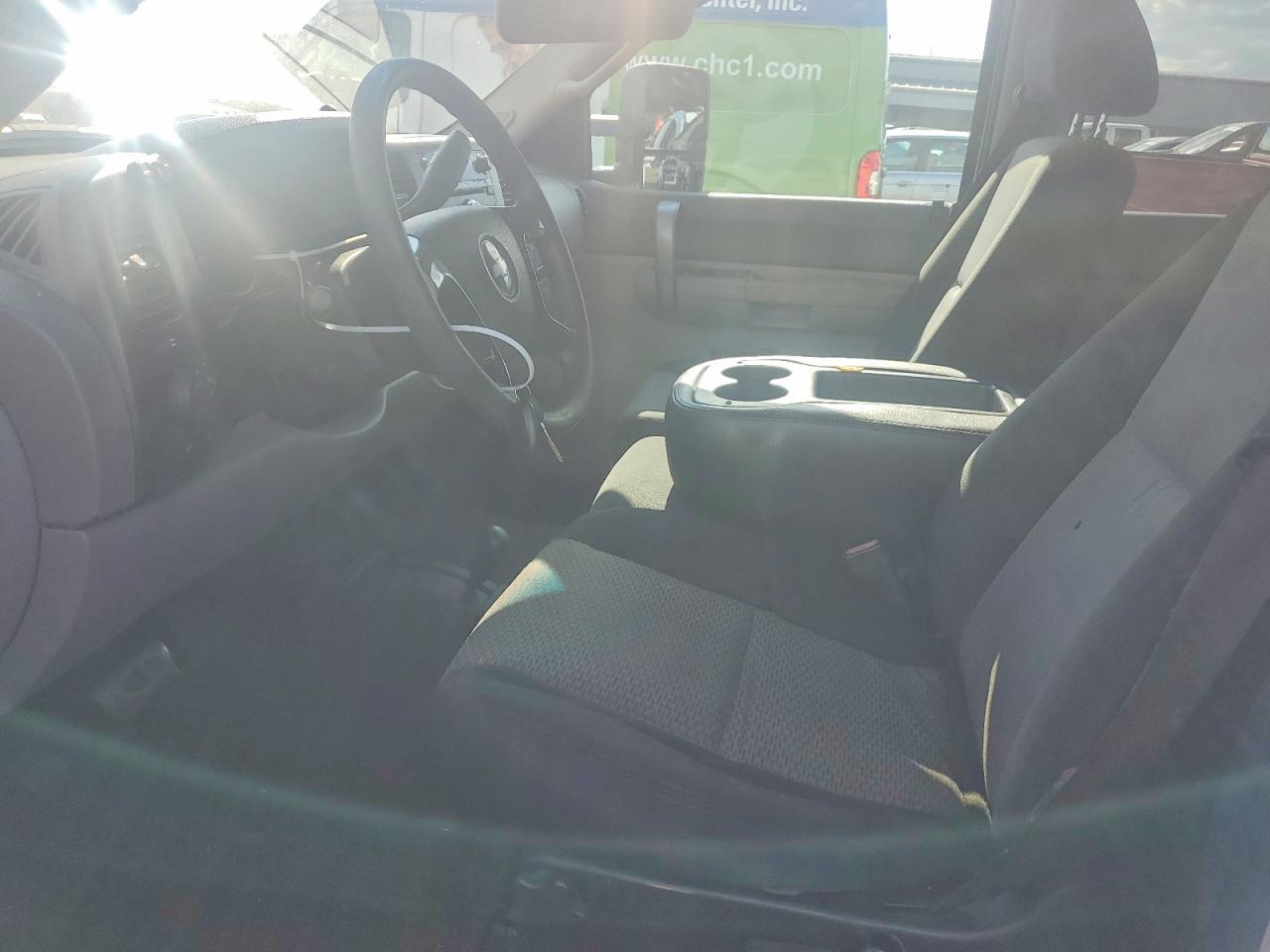2008 CHEVROLET SILVERADO K1500 — Фото 7 из 12