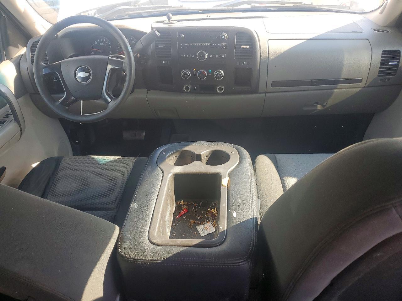 2008 CHEVROLET SILVERADO K1500 — Фото 8 из 12