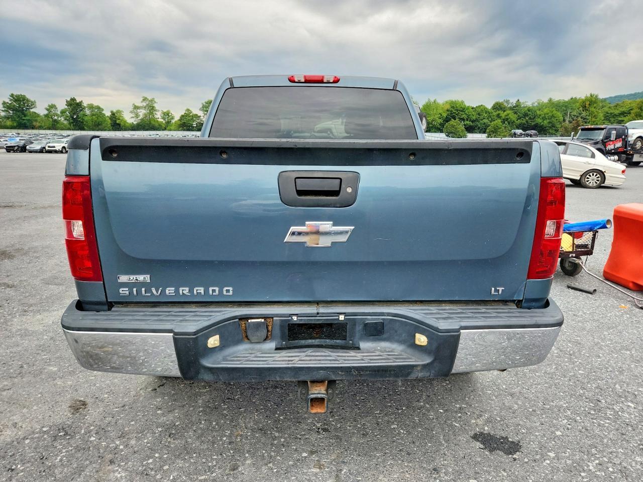 2008 CHEVROLET SILVERADO K1500 — Фото 6 из 12