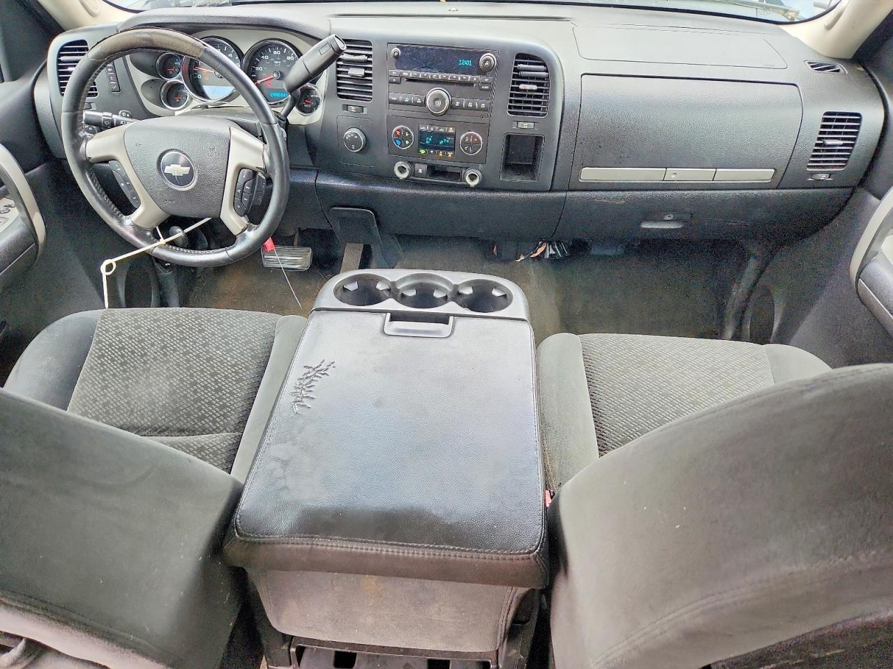 2008 CHEVROLET SILVERADO K1500 — Фото 8 из 12