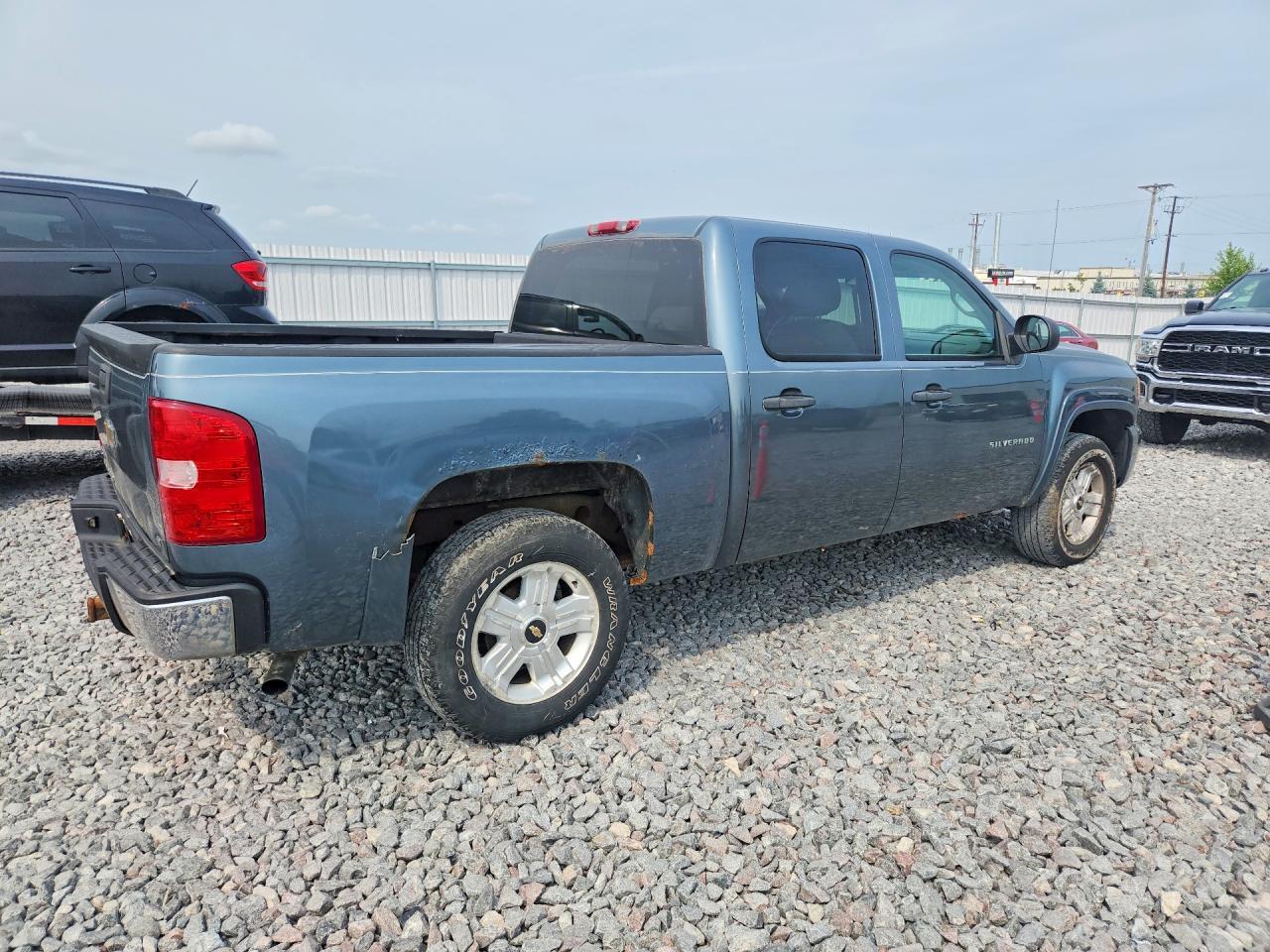 2008 CHEVROLET SILVERADO K1500 — Фото 3 из 13