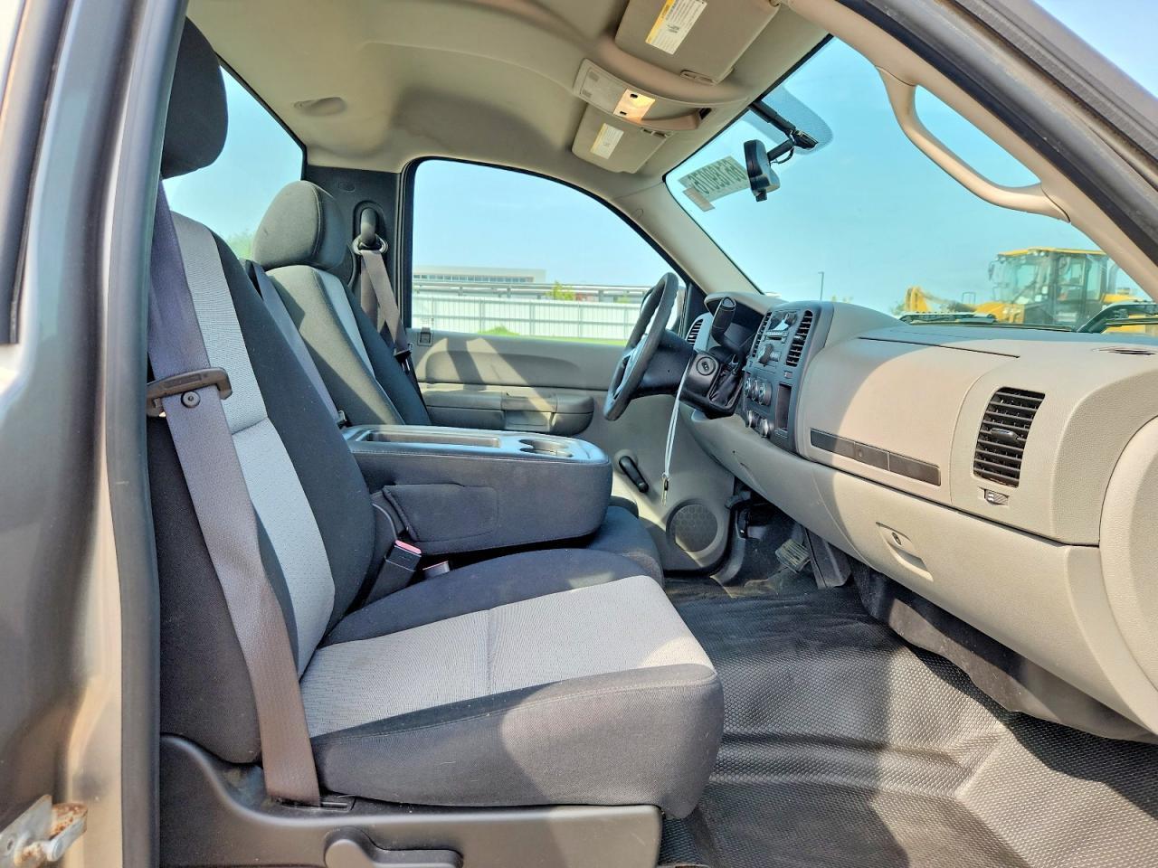 2008 CHEVROLET SILVERADO C1500 — Фото 10 из 12