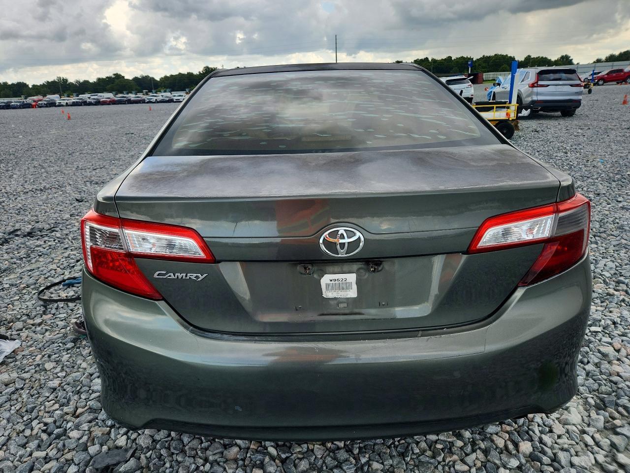 2012 TOYOTA CAMRY L — Фото 6 из 12