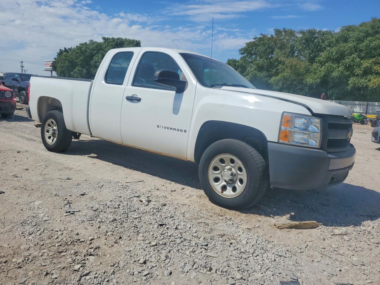 2008 CHEVROLET SILVERADO C1500 — Фото 4 из 12