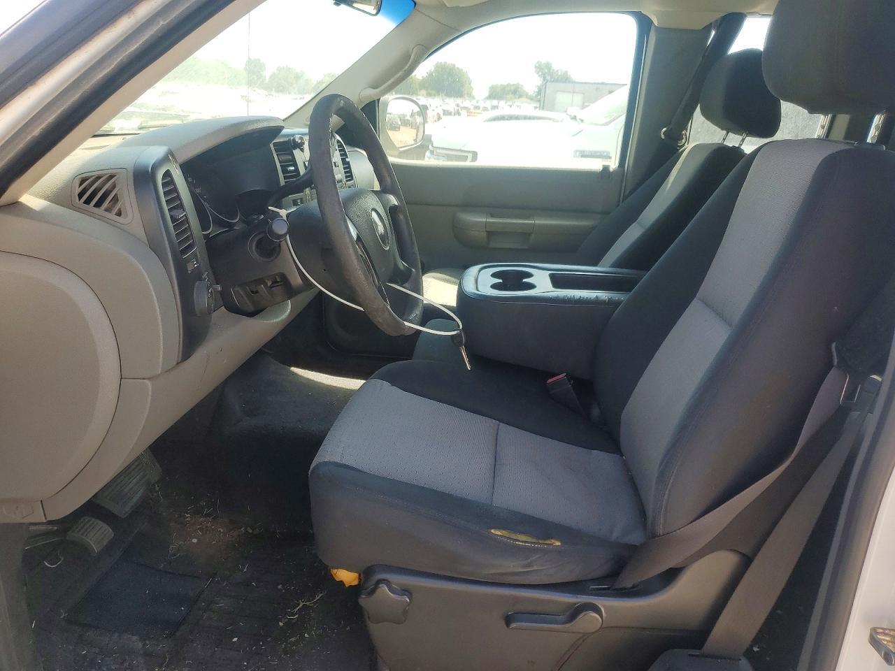 2008 CHEVROLET SILVERADO C1500 — Фото 7 из 12