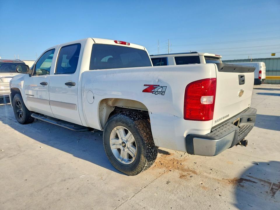 2008 CHEVROLET SILVERADO K1500 — Фото 2 из 12