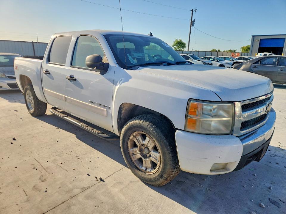 2008 CHEVROLET SILVERADO K1500 — Фото 4 из 12