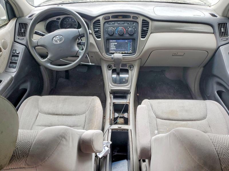 2003 TOYOTA HIGHLANDER LIMITED — Фото 8 из 13