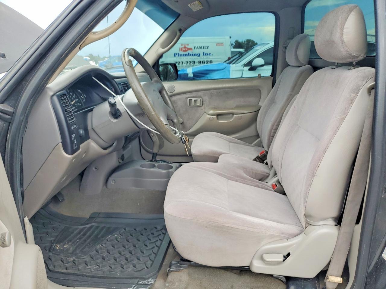 2003 TOYOTA TACOMA PRERUNNER — Фото 7 из 12
