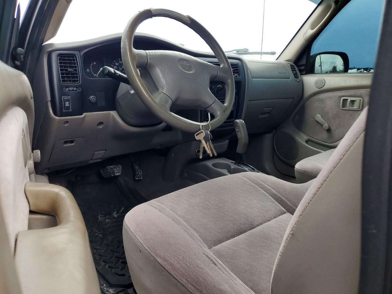 2003 TOYOTA TACOMA PRERUNNER — Фото 8 из 12