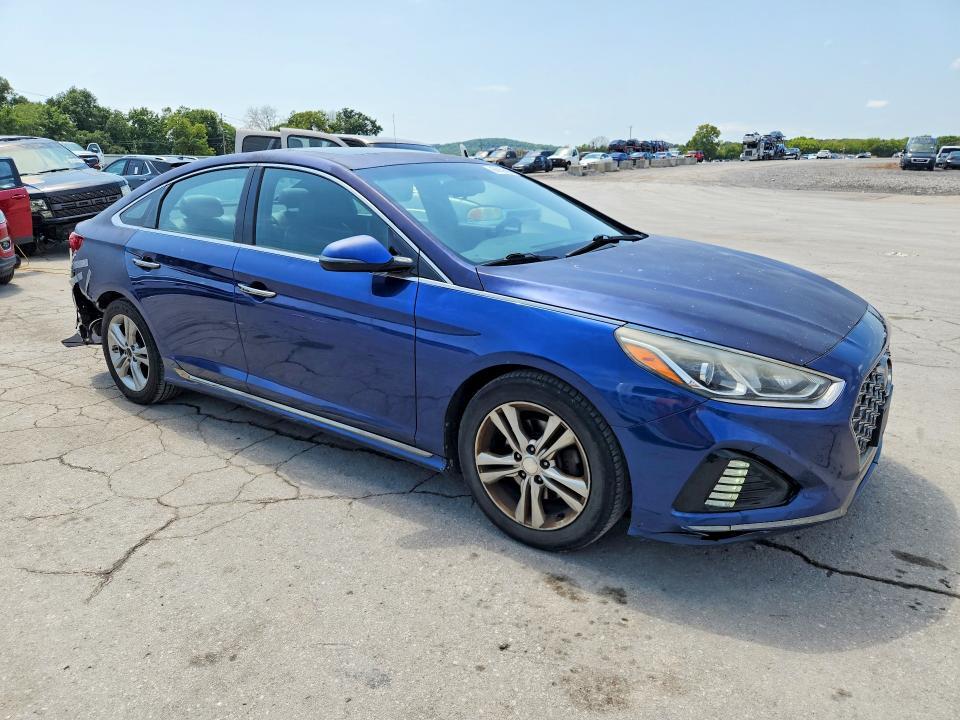 2018 HYUNDAI SONATA SPORT — Фото 4 из 12