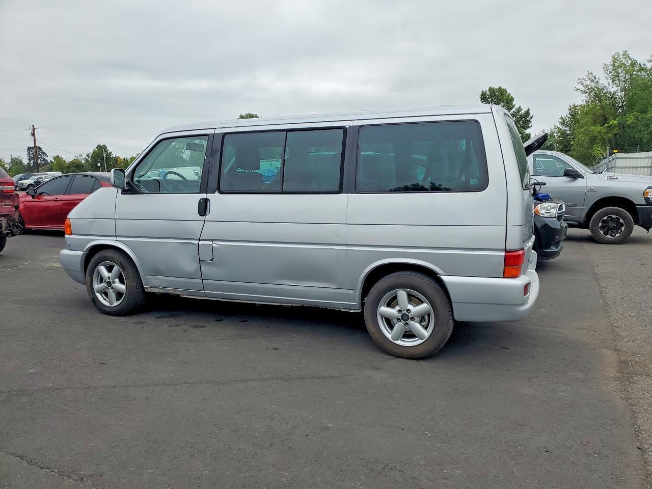 2003 VOLKSWAGEN EUROVAN GLS — Фото 2 из 12
