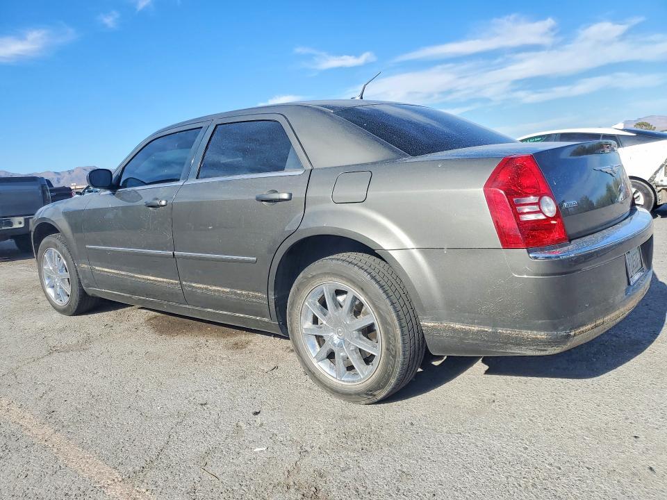 2008 CHRYSLER 300 LIMITED — Фото 2 из 12