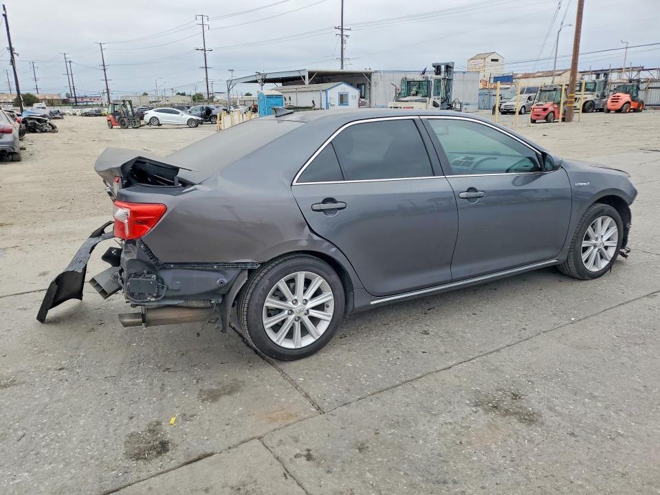 2012 TOYOTA CAMRY HYBRID XLE — Фото 3 из 13
