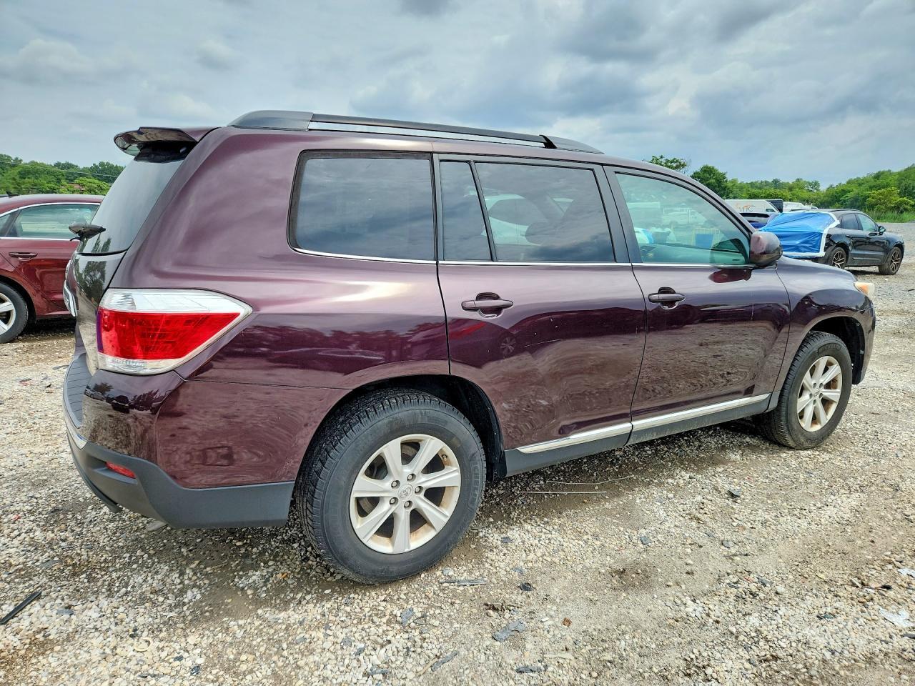 2012 TOYOTA HIGHLANDER SE — Фото 3 из 13