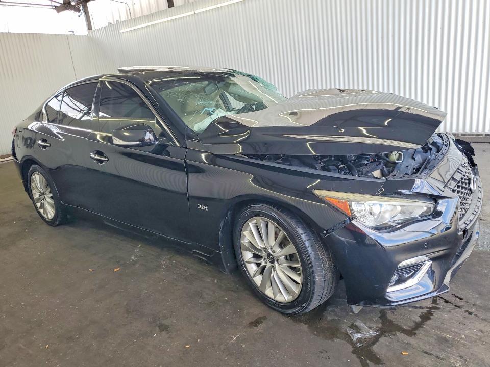 2018 INFINITI Q50 3.0T LUXE — Фото 4 из 11