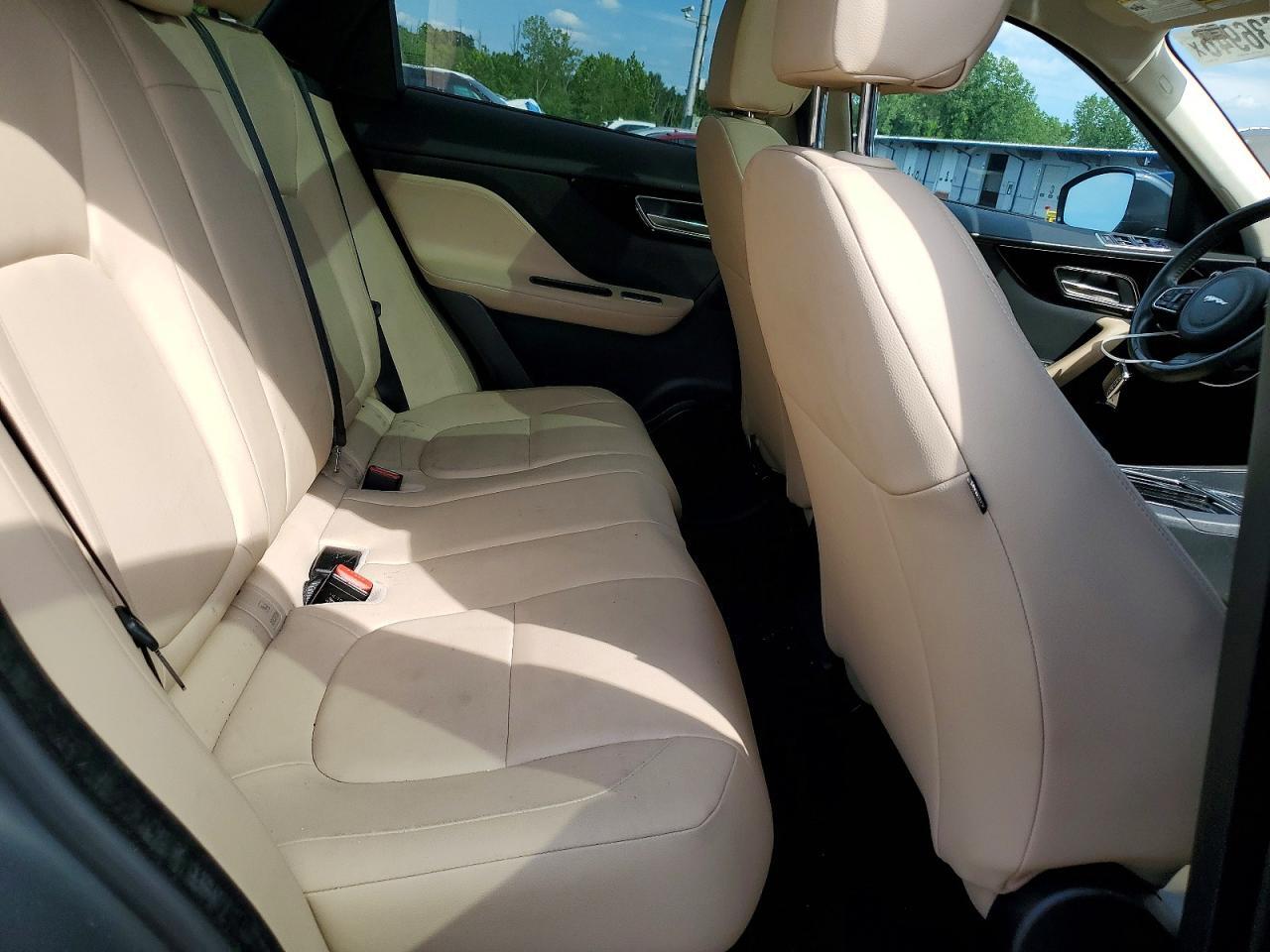 2018 JAGUAR F-PACE PREMIUM — Фото 11 из 13
