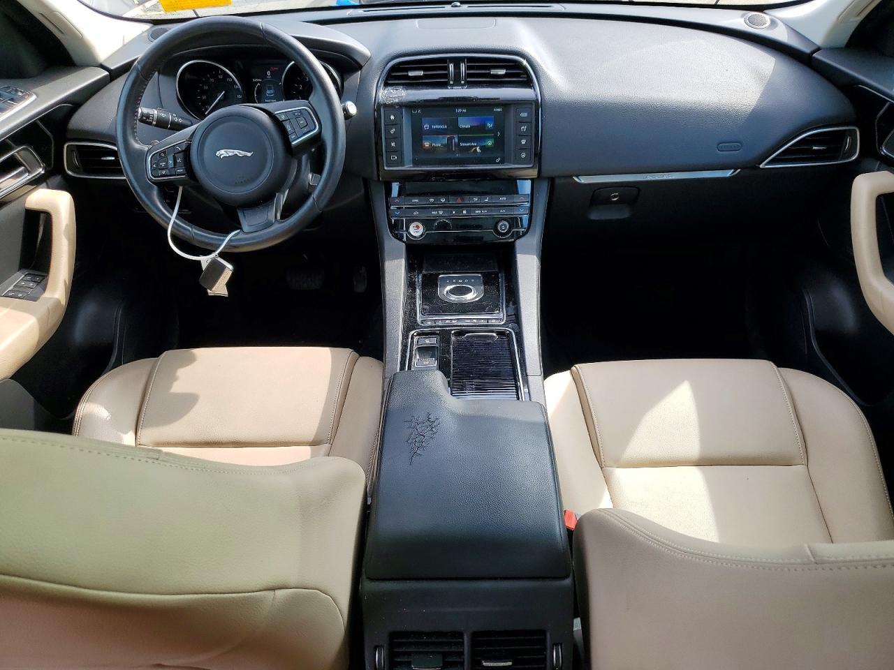 2018 JAGUAR F-PACE PREMIUM — Фото 8 из 13