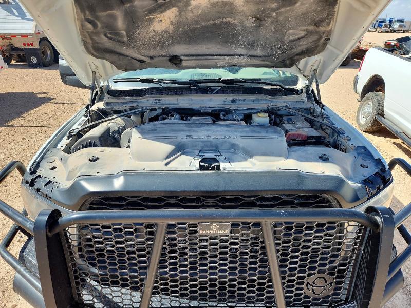 2024 RAM 2500 TRADESMAN — Фото 11 из 12