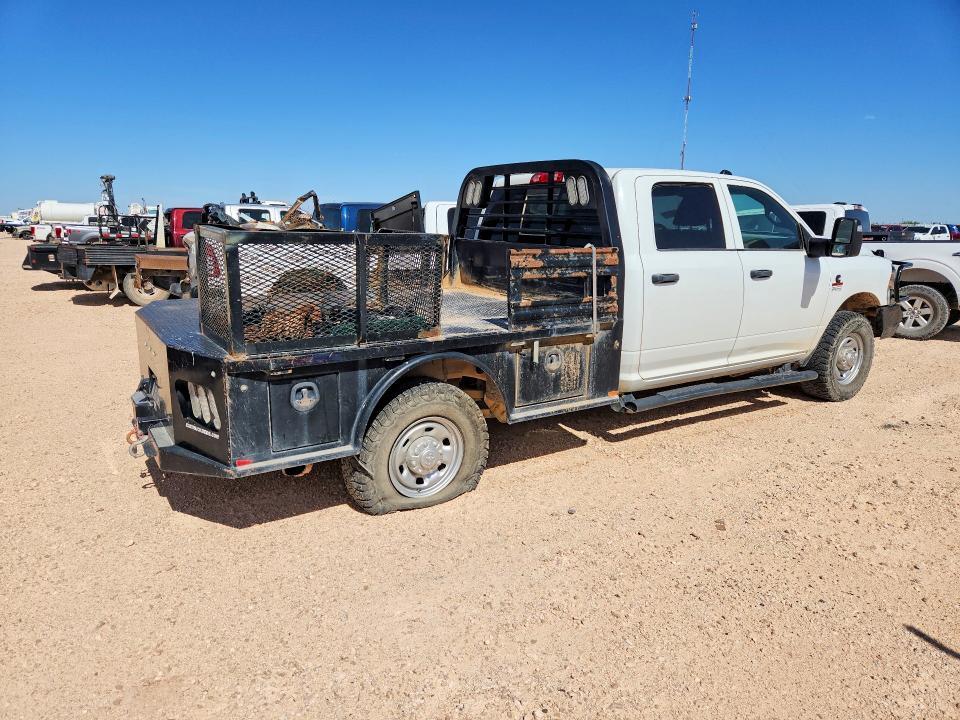 2024 RAM 2500 TRADESMAN — Фото 3 из 12